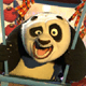 Панда По катится в тележке с фейерверками